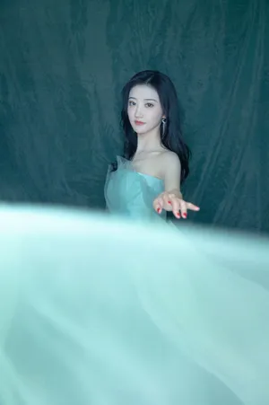 景甜蓝色纱裙朦胧性感写真图片_4