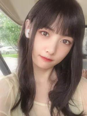 赵粤长发清新甜美自拍图片_2
