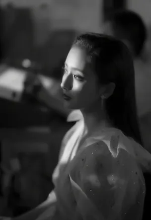 佟丽娅百花奖与王俊凯合影甜笑美照图片_2