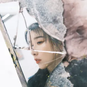 阚清子牛仔裙性感甜美写真图片_5