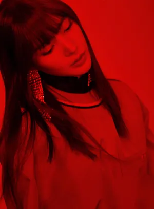 金晨齐刘海造型妩媚写真图片_4