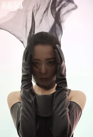 张靓颖糖果色时尚大片写真图片_9
