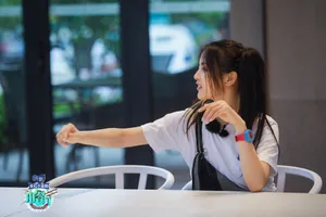 杨超越《中餐厅第四季》第九期剧照图片_5