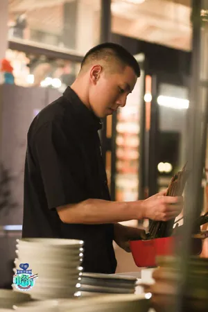 卡斯柏《中餐厅第四季》第九期剧照图片
