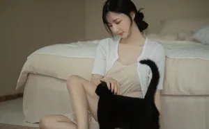 陈米麒居家吊带裙性感图片写真_2