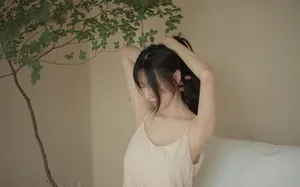 陈米麒居家吊带裙性感图片写真_5