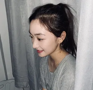 孙俪妹妹孙艳高马尾青春靓丽美照图片_7