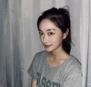 孙俪妹妹孙艳高马尾青春靓丽美照图片_8