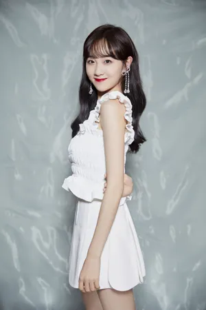 李子璇白裙少女性感写真图片_5