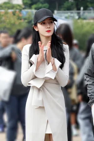 迪丽热巴清秀甜美活动照图片_2
