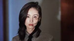 王子文优雅大气性感图片写真