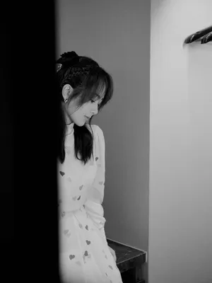 杨紫蝴蝶结爱心长裙少女感十足美照图片_5