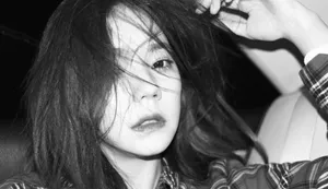 张紫宁黑白风格精致妆容美艳自拍图片_5