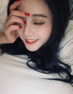 SNH48-段艺璇甜美笑容笑眼弯弯自拍图片_3