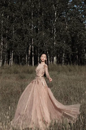 Angelababy钻石鎏金裙性感图片写真_4