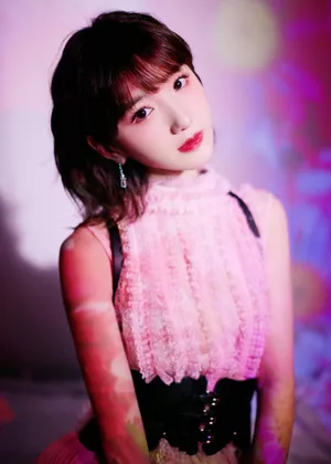 毛晓彤粉色纱裙梦幻写真图片_4