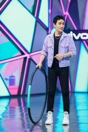 朱一龙快乐大本营2020剧照图片_7