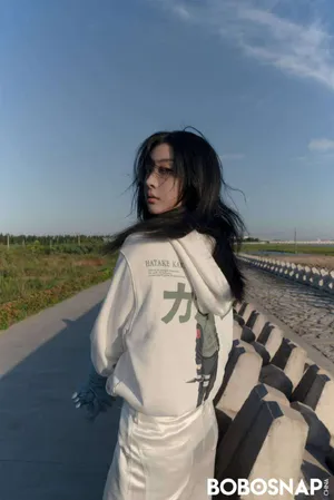 赵小棠小岛大片时尚写真图片_8
