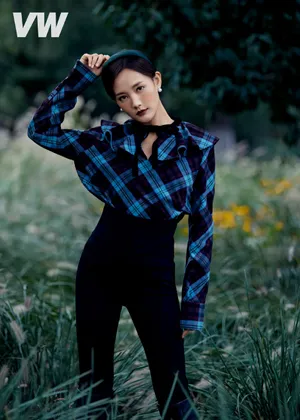 李一桐最新复古写真大片