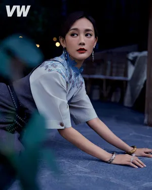 李一桐最新复古写真大片_8