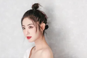 邢菲恋爱锦鲤妆性感写真图片_2