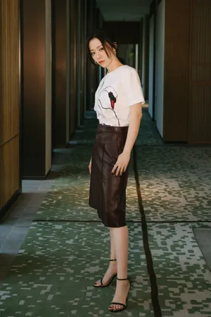 张靓颖唱响新时代迷人活动照图片_4