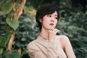 郁可唯性感森林系大片写真图片_4