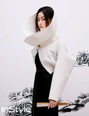 张天爱光影侠女大片写真图片_5