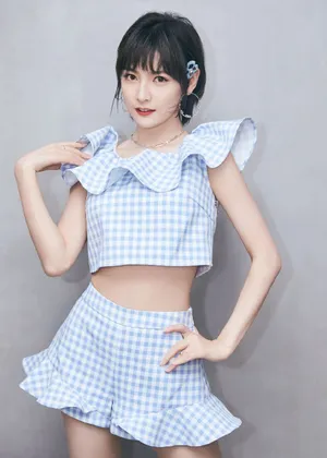 硬糖少女303赵粤清新甜美写真