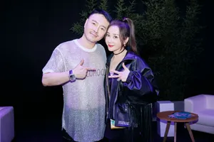 杜若溪黑色皮衣酷飒时尚图片_3