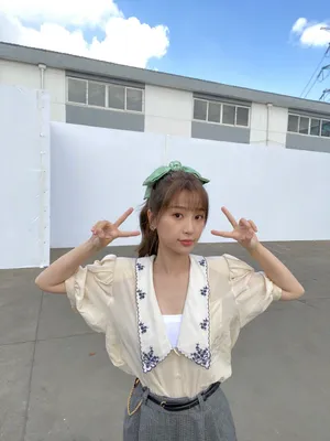 虞书欣《月光变奏曲》开机仪式俏皮图片_1