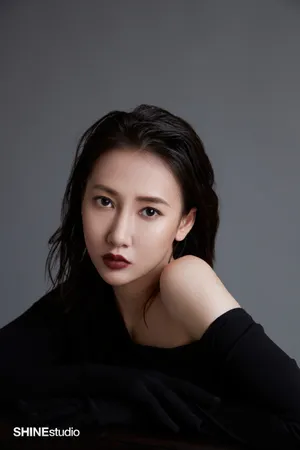 弦子性感摩登写真图片_2