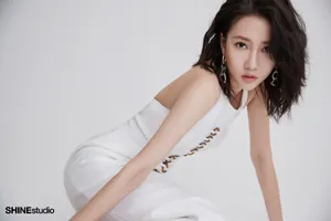 弦子性感摩登写真图片_10