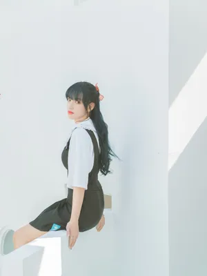 程潇甜美俏皮居家写真图片_10