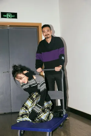 杨子姗吴中天情侣写真图片_5
