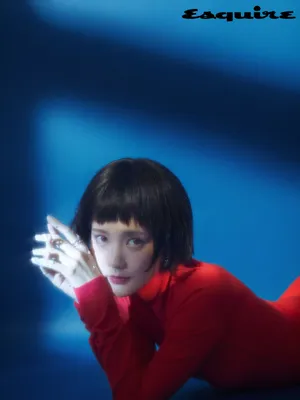 李一桐短发造型光影写真图片_2
