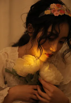 章乐韵蕾丝白裙唯美写真图片_6