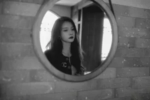 沈梦辰酷美黑色系写真图片_1