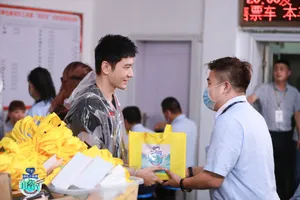 黄晓明《中餐厅第四季》十一期剧照图片_6