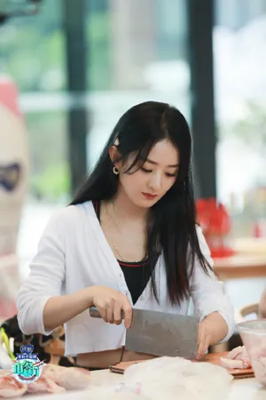 赵丽颖《中餐厅第四季》十一期剧照图片_2