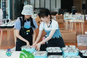 李浩菲《中餐厅第四季》十一期剧照图片