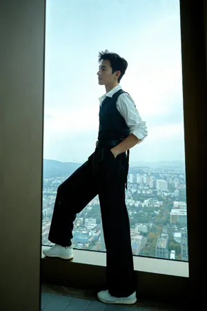 杨洋品牌活动优雅绅士帅气写真_7
