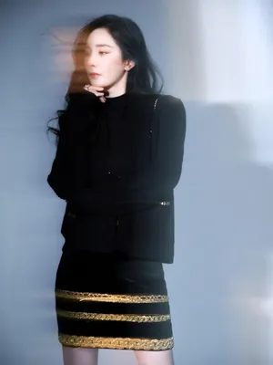 杨幂黑色套装优雅精致写真图片_1