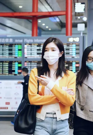 江疏影早秋机场私服照图片_6
