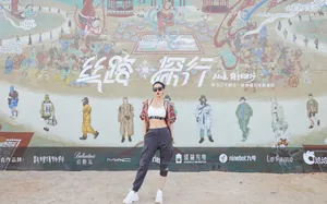 母其弥雅性感露脐装写真图片_2