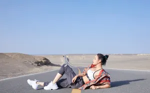 母其弥雅性感露脐装写真图片_3