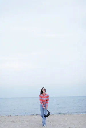 袁姗姗清新海边写真图片_2
