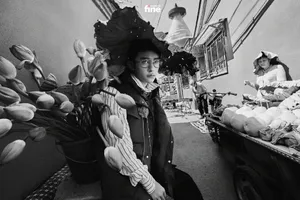 易烊千玺先生和少女双刊写真图片
