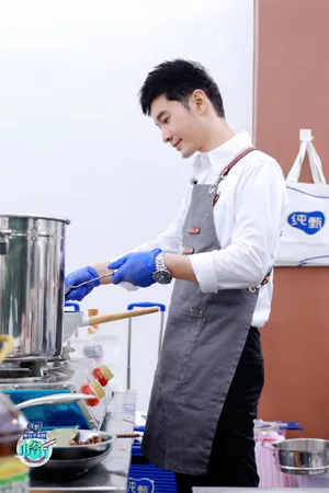 黄晓明《中餐厅第四季》第十期剧照图片