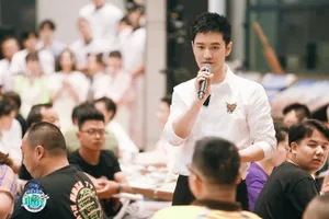 黄晓明《中餐厅第四季》第十期剧照图片_3